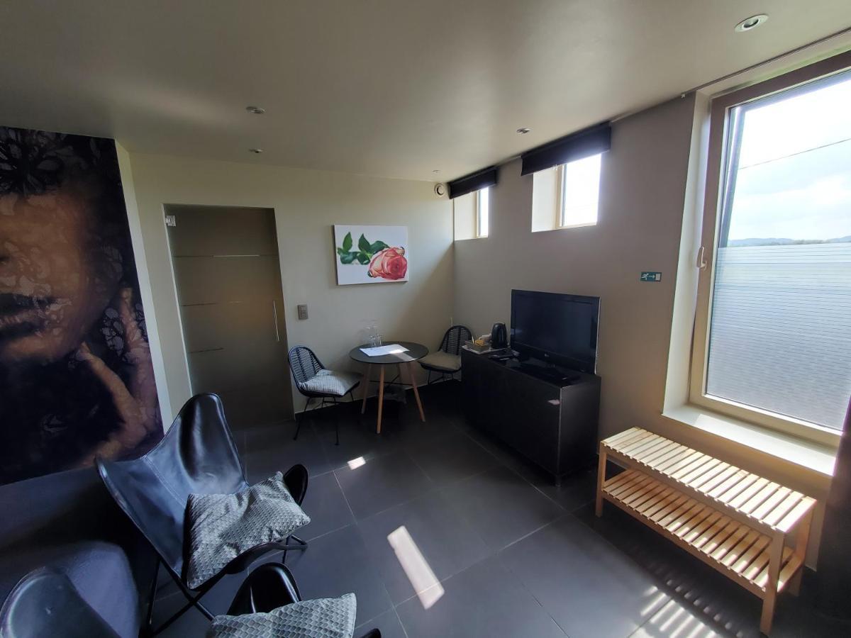 B&B Herberg Boerenhol De Mote Bvba ポペリンゲ エクステリア 写真